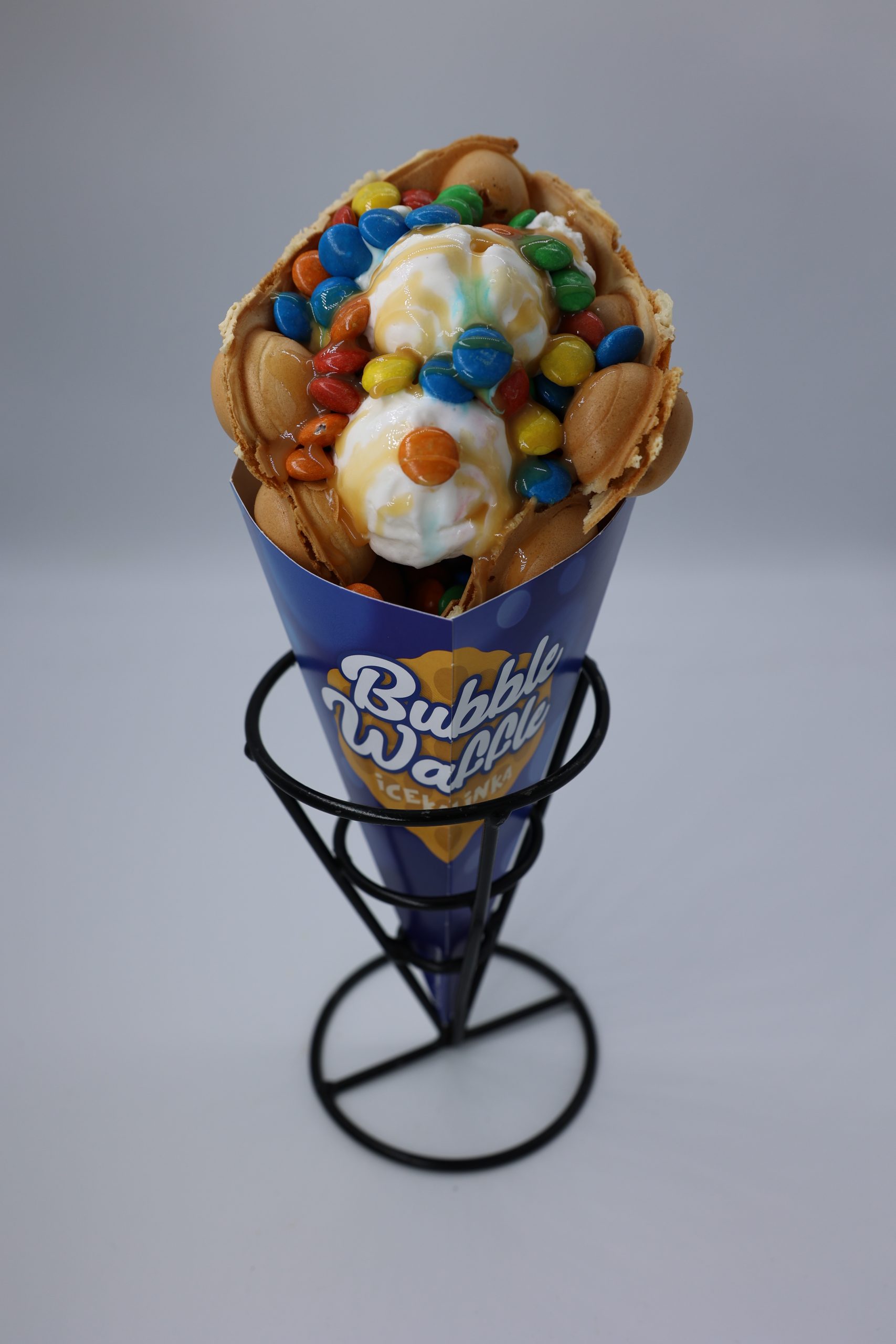 Gofr M&M z lodami i polewą 230g